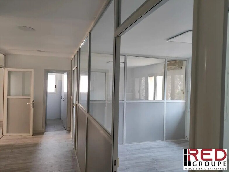 Bureau dans Aix-en-Provence à vendre - Photo de l’immeuble – Image 1 sur 5