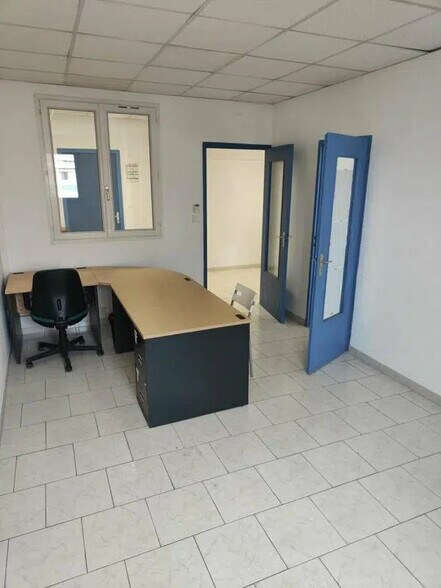Bureau dans Avignon à louer - Photo de l’immeuble – Image 3 sur 5