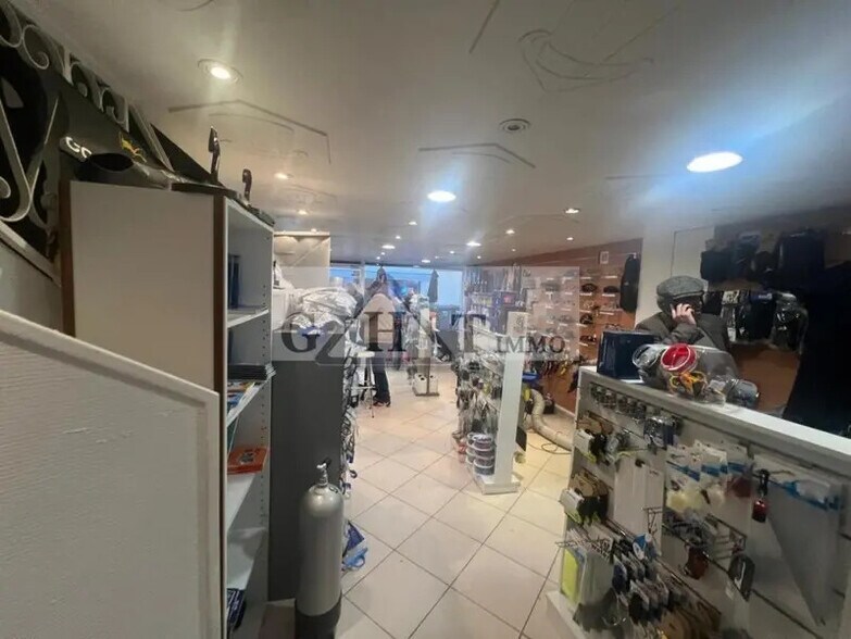 Local commercial dans Charenton-le-Pont à louer - Photo intérieure – Image 1 sur 3