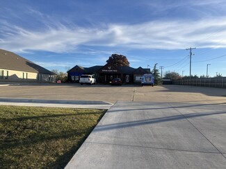 Plus de détails pour 911 E MacArthur St, Shawnee, OK - Bureau/Local commercial à louer