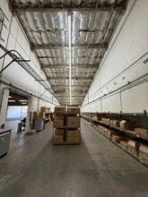 2250 Maple Ave, Los Angeles, CA à louer Photo intérieure– Image 1 sur 2