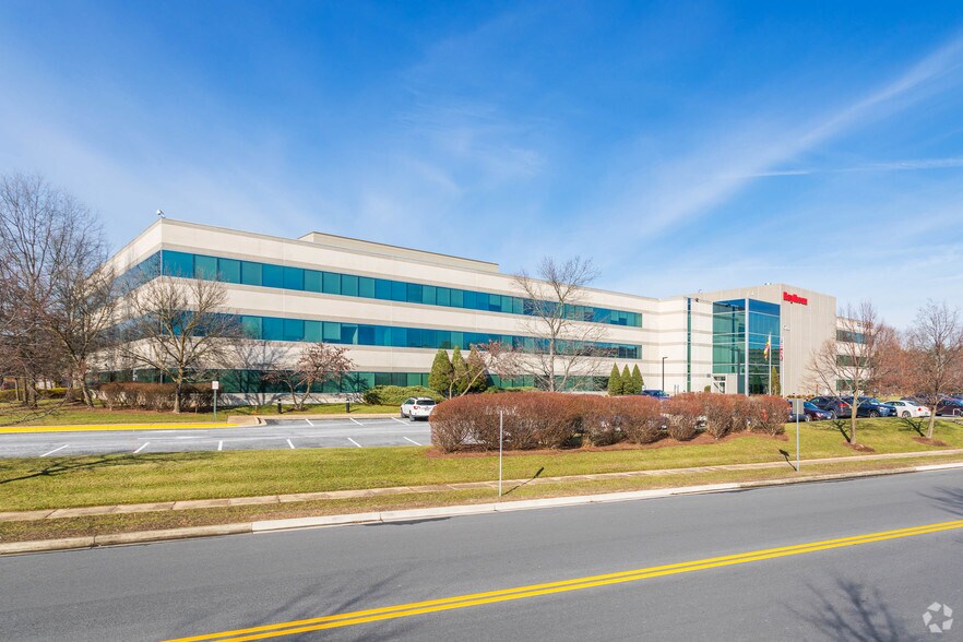 5700 Rivertech Ct, Riverdale, MD à louer - Photo de l’immeuble – Image 2 sur 5