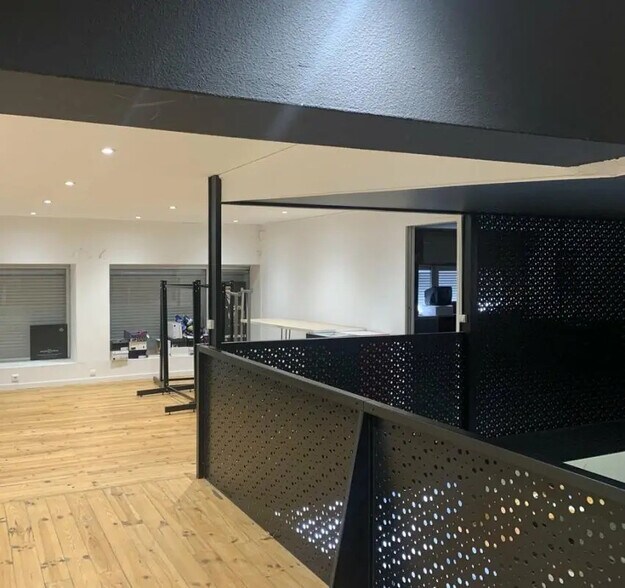 Local commercial dans Bordeaux à louer - Photo de l’immeuble – Image 3 sur 5