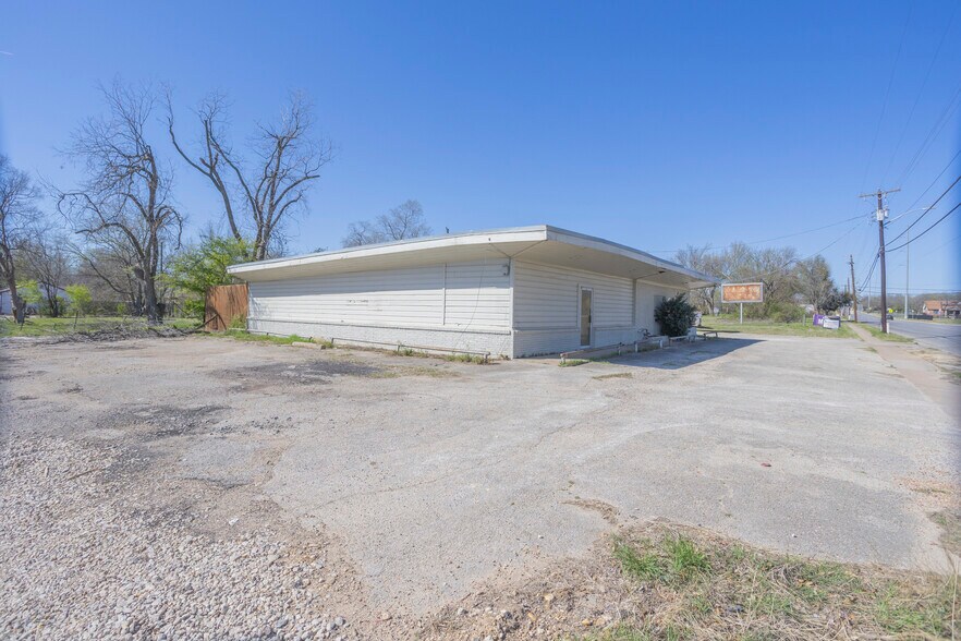 5304 Ramey Ave, Fort Worth, TX à vendre - Photo de l’immeuble – Image 2 sur 9