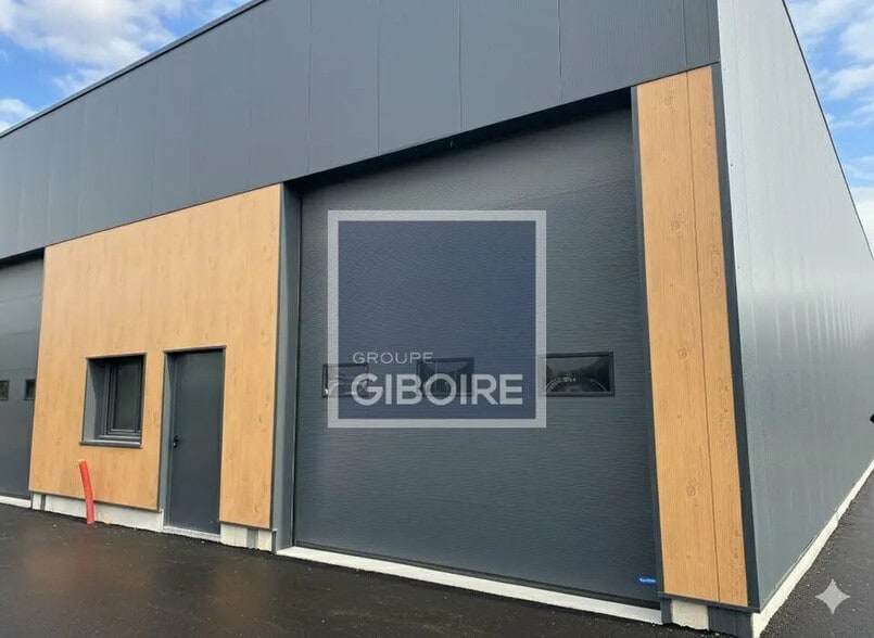 Industriel/Logistique dans Iffendic à louer - Photo de l’immeuble – Image 1 sur 5