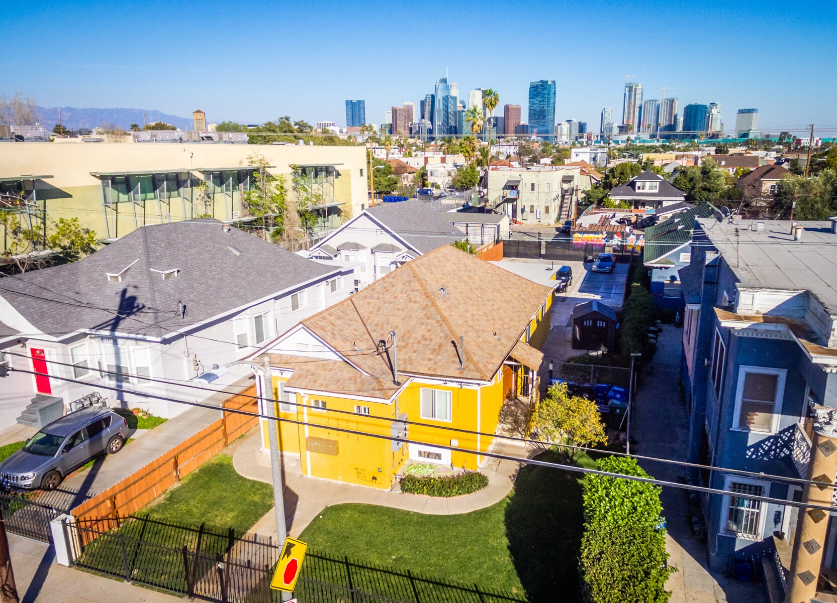 1718 S New England St, Los Angeles, CA à vendre Photo principale– Image 1 sur 16