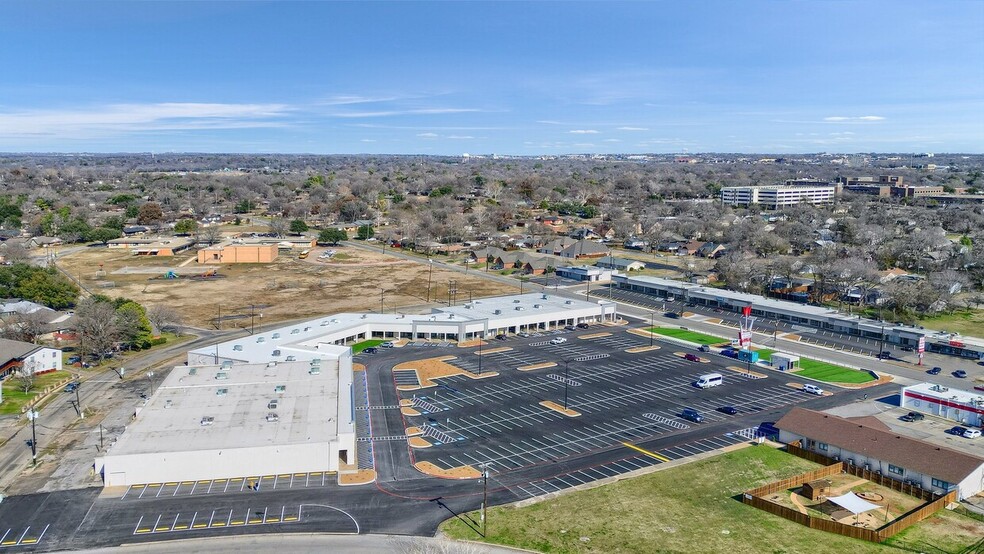 215-220 Sunset Blvd, Sherman, TX à louer - Aérien – Image 3 sur 10