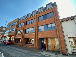 Plus de détails pour 47-49 Commercial Rd, Swindon - Local commercial à vendre