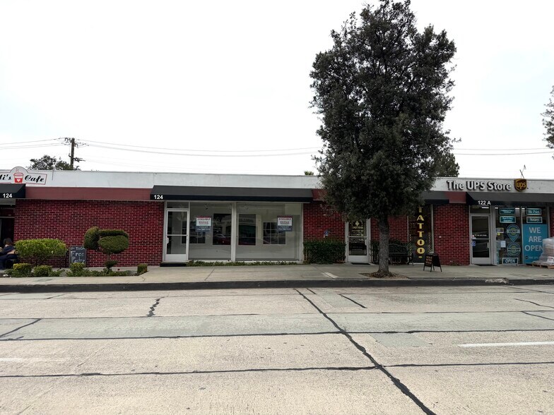 122-130 E Foothill Blvd, Arcadia, CA à louer - Photo de l’immeuble – Image 3 sur 12