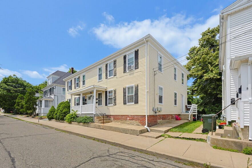 7-9 Savery Ln, Plymouth, MA à vendre - Photo de l’immeuble – Image 1 sur 15