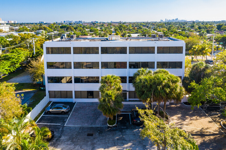 4520 NE 18th Ave, Fort Lauderdale, FL à louer - Photo de l’immeuble – Image 1 sur 13