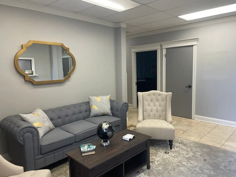 140 Rue Beauregard, Lafayette, LA à vendre - Photo de l’immeuble – Image 2 sur 6
