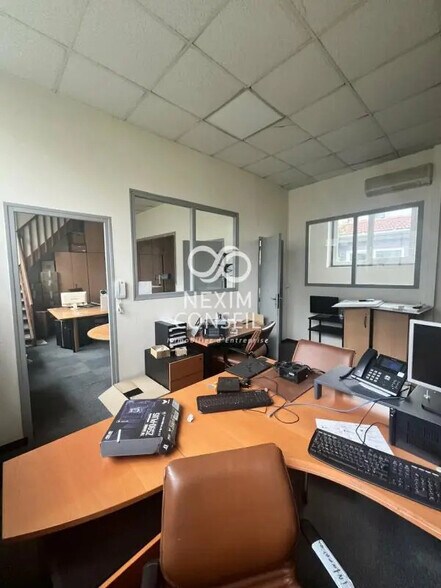 Bureau dans Courbevoie à vendre - Photo de l’immeuble – Image 3 sur 10