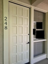 2301 W Lincoln Ave, Anaheim, CA à louer Photo intérieure– Image 1 sur 9