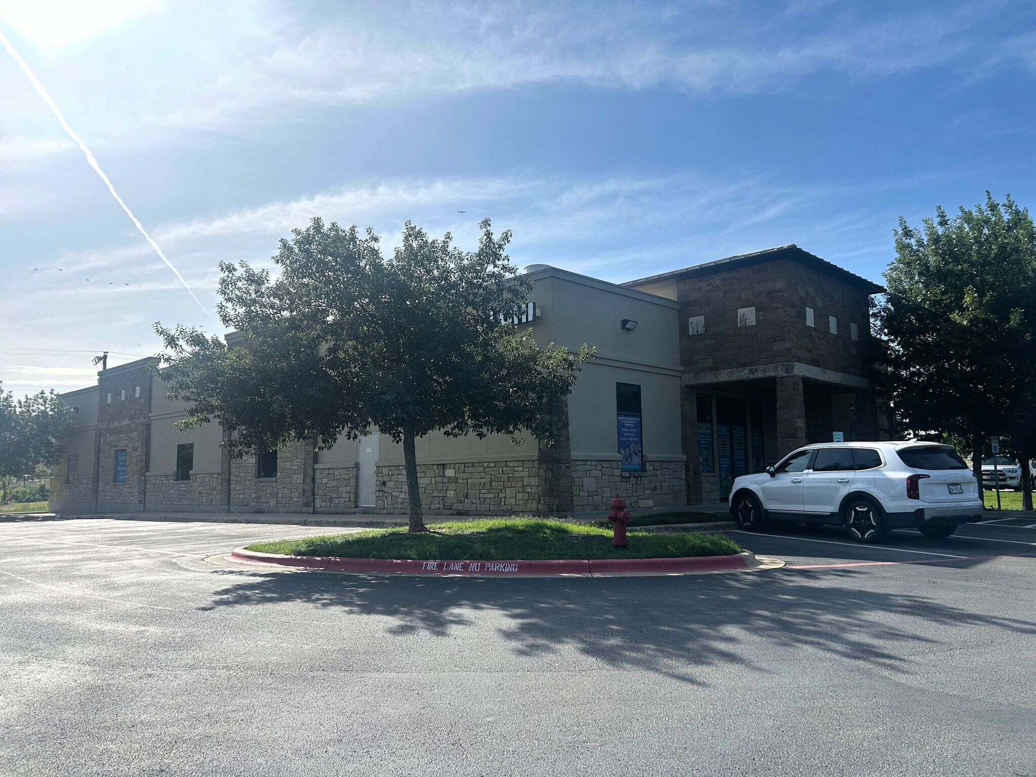 2401 S A W Grimes Blvd, Round Rock, TX à vendre Photo de l’immeuble– Image 1 sur 14