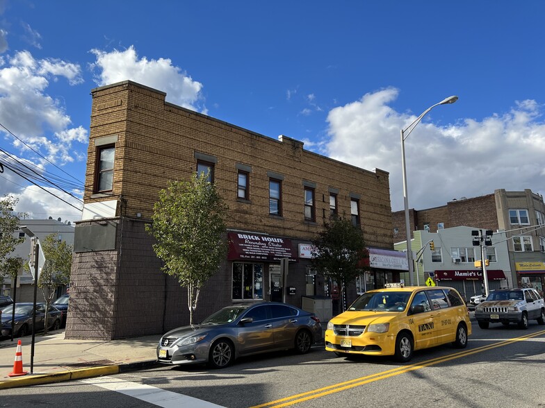 600 Summit Ave, Union City, NJ à louer - Photo de l’immeuble – Image 1 sur 10