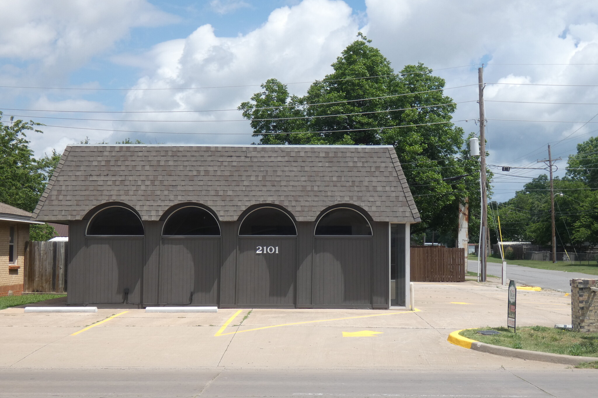 2101 NW Ferris Ave, Lawton, OK à vendre Photo principale– Image 1 sur 20