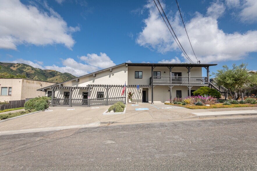 8 El Caminito Rd, Carmel Valley, CA à vendre - Photo de l’immeuble – Image 3 sur 20