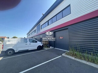 Plus de détails pour Local d’activités à vendre