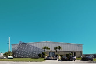 11400 NW 32nd Ave, Miami, FL à louer Photo intérieure– Image 1 sur 7