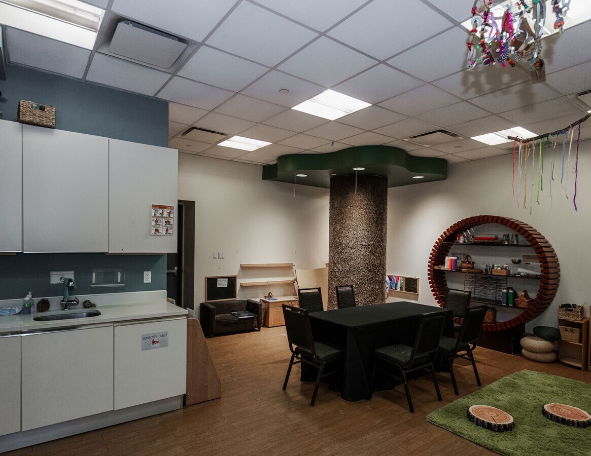 121 W 19th St, New York, NY 10011 - Lot Retail condo - - Photo intérieure - Image 1 of 8