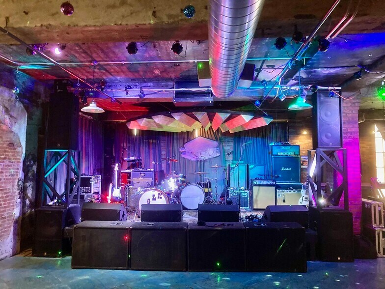 62 E 7th St, Dubuque, IA à vendre - Photo de l’immeuble – Image 3 sur 12