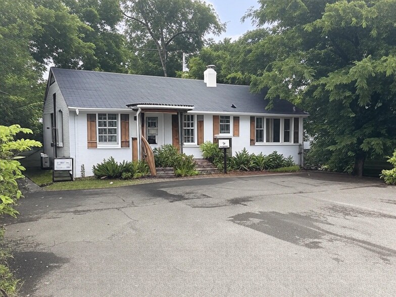 2815 Dogwood Pl, Nashville, TN à louer - Photo principale – Image 1 sur 2