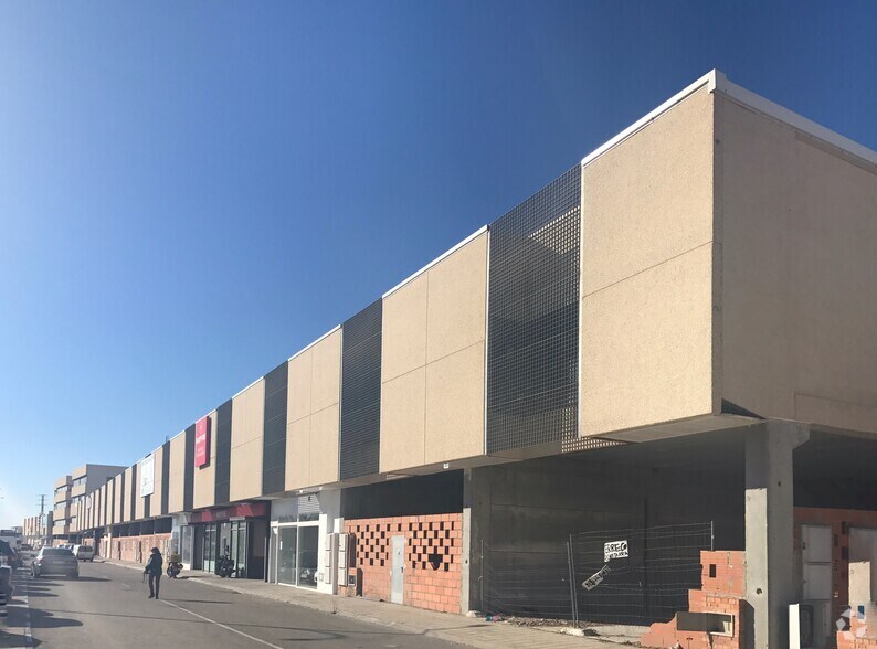 Calle Francisco Aritio, 118, Guadalajara, Guadalajara à vendre - Photo de l’immeuble – Image 1 sur 2