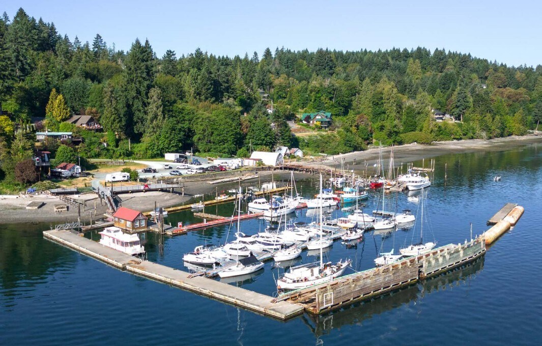 1241 Sutherland Dr, Cowichan Bay, BC à vendre Photo de l’immeuble– Image 1 sur 2