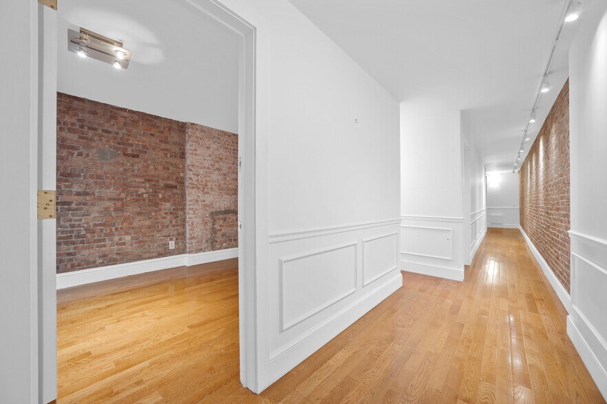 111 E 62nd St, New York, NY à louer - Photo intérieure – Image 2 sur 12