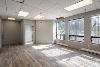 9681-9725 Rue Clément, Montréal, QC à louer Photo intérieure– Image 2 sur 5