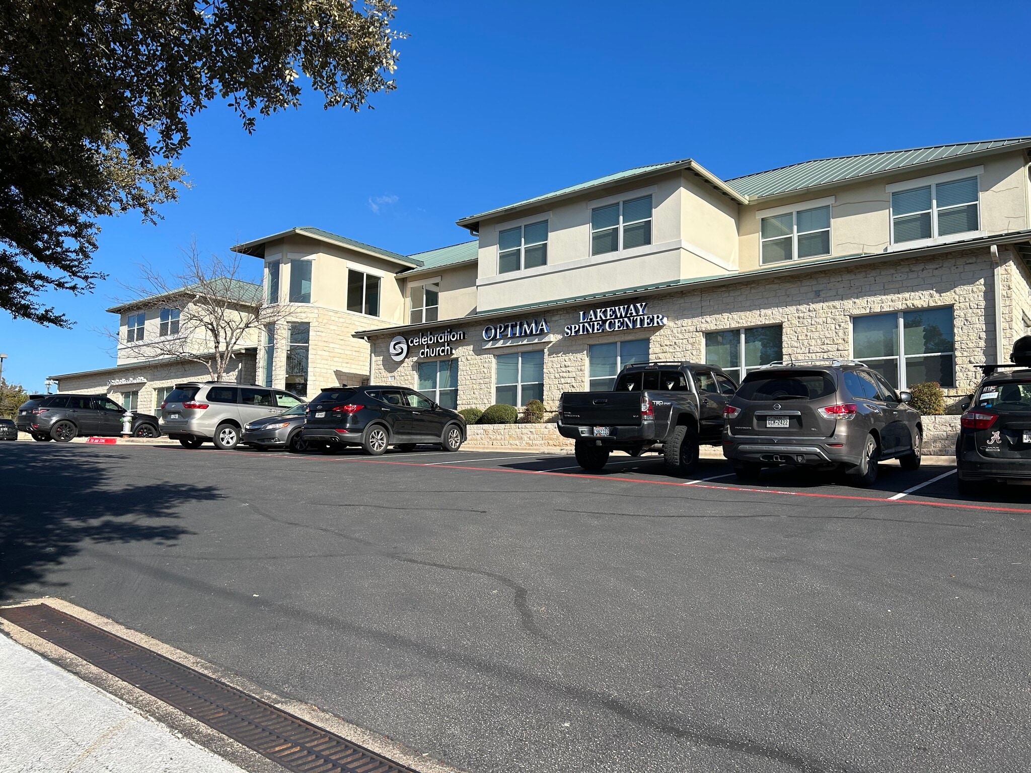 1213 Ranch Road 620 S, Lakeway, TX à louer Photo principale– Image 1 sur 8