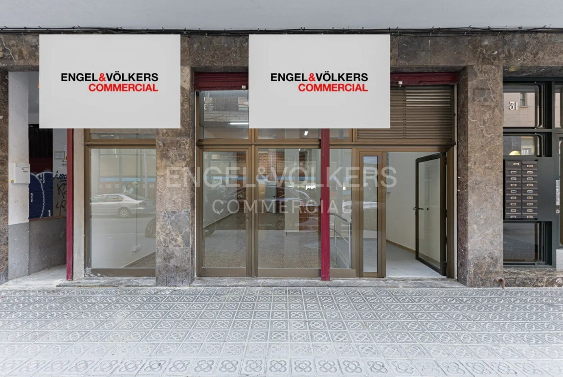 Local commercial dans Barcelone, Barcelona à louer Photo intérieure– Image 1 sur 9