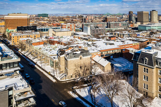 312 Rue Sherbrooke E, Montréal, QC - VUE AÉRIENNE  vue de carte
