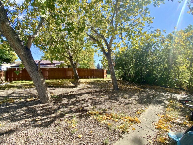 730 Granite Ave, Shelby, MT à vendre - Photo de l’immeuble – Image 2 sur 28