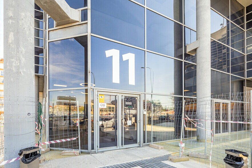 Avenida San Máximo, 11, Madrid, Madrid à louer - Photo de l’immeuble – Image 3 sur 11