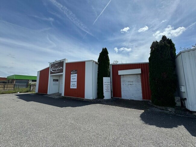 Plus de détails pour Local commercial à vendre