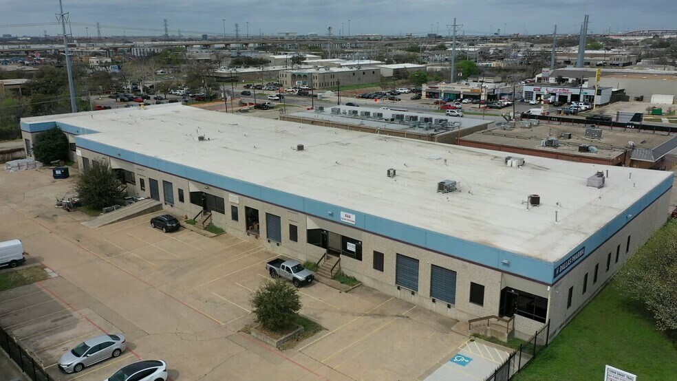 10969 Shady Trl, Dallas, TX à louer - Vidéo sur l’annonce professionnelle – Image 3 sur 16