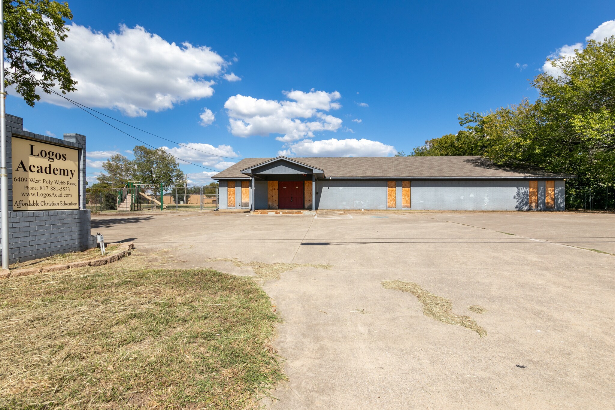 6409 W Poly Webb Rd, Arlington, TX à vendre Photo principale– Image 1 sur 26