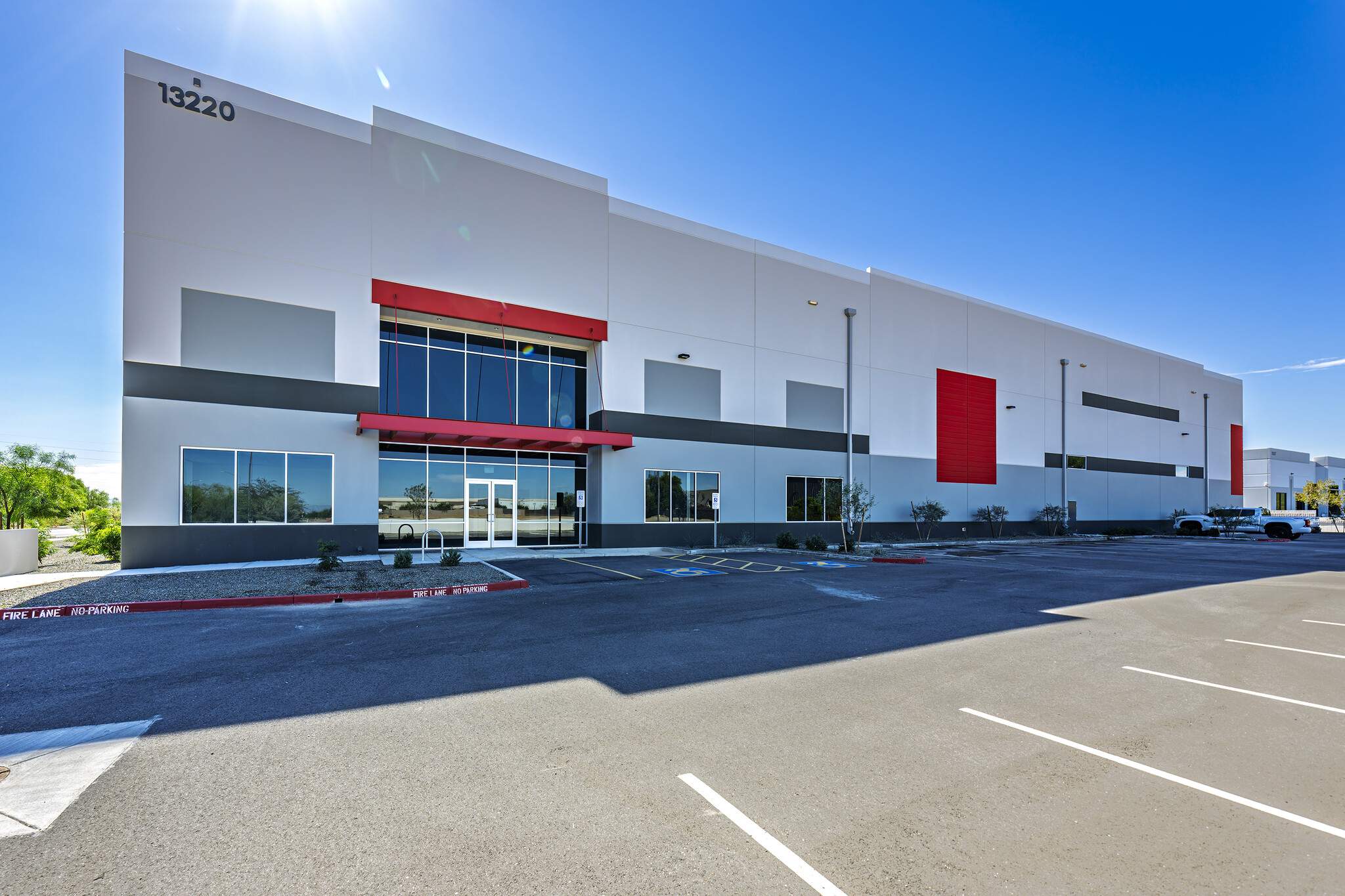 132nd Ave. & Peoria Ave, Surprise, AZ à louer Photo de l’immeuble– Image 1 sur 1