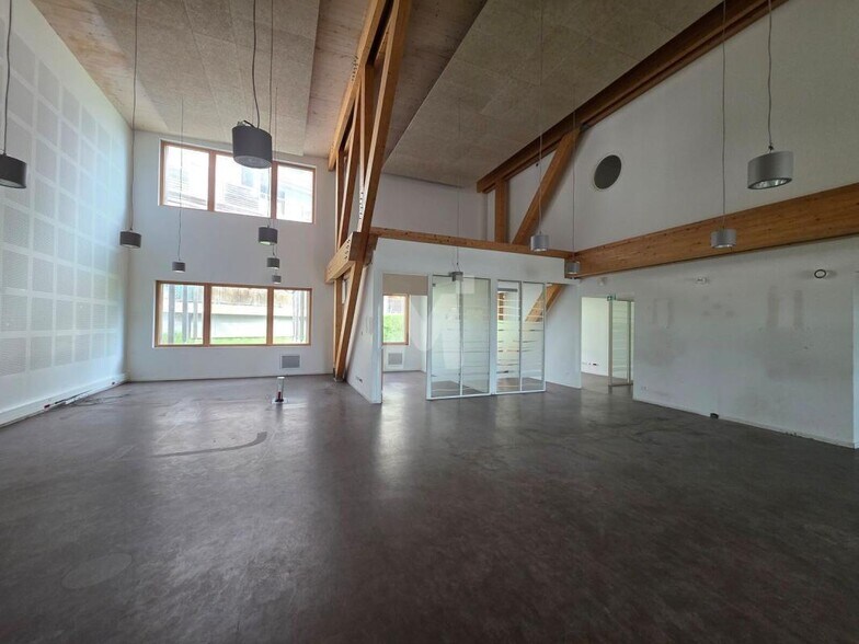 29 Avenue Jules Valles, Savigny-le-Temple à vendre - Photo de l’immeuble – Image 2 sur 11