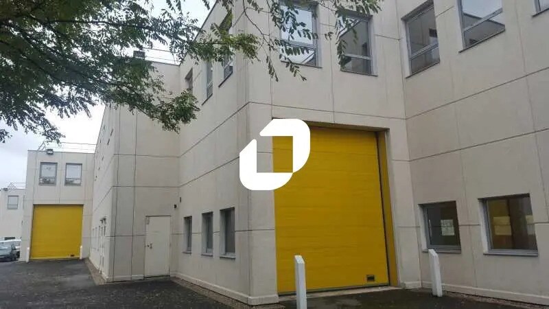 Local d’activités dans Villeneuve-la-Garenne à louer - Photo de l’immeuble – Image 1 sur 20