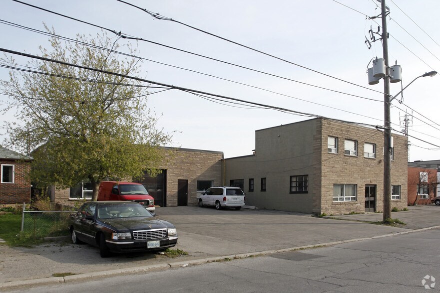 54 Newcastle St, Toronto, ON à louer - Photo de l’immeuble – Image 2 sur 2