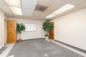 6250 Mountain Vista St, Henderson, NV à louer Photo intérieure– Image 2 sur 6