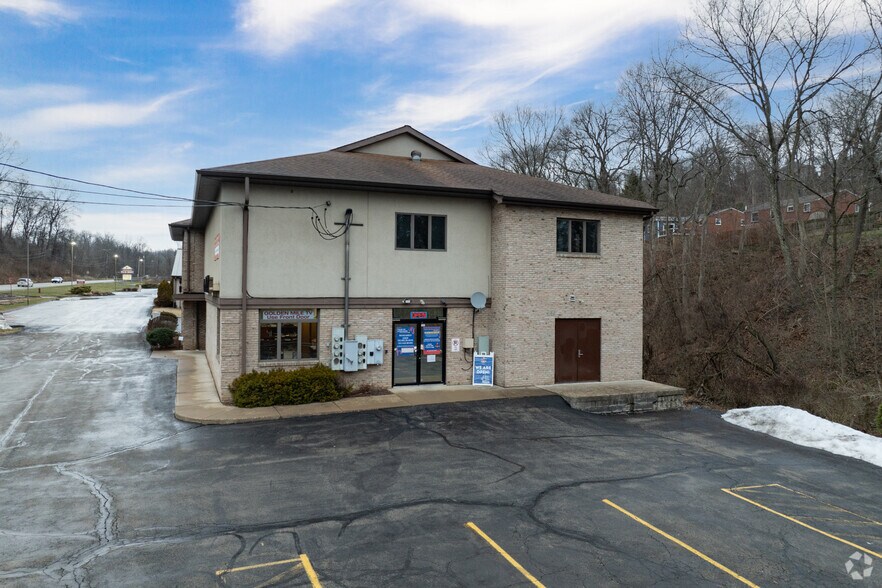 2750 Golden Mile Hwy, Pittsburgh, PA à vendre - Photo de l’immeuble – Image 2 sur 4