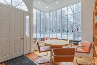 386 Huron St, Toronto, ON à louer Photo intérieure– Image 2 sur 15