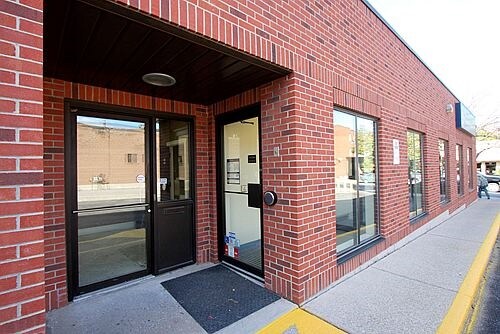 42 King St E, Stoney Creek, ON à louer - Photo de l’immeuble – Image 3 sur 5