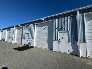 Plus de détails pour 1678 E Main Rd, Portsmouth, RI - Industriel/Logistique à louer