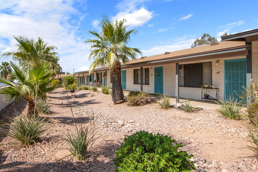 2011 N 51st St, Phoenix, AZ à vendre - Photo de l’immeuble – Image 1 sur 15