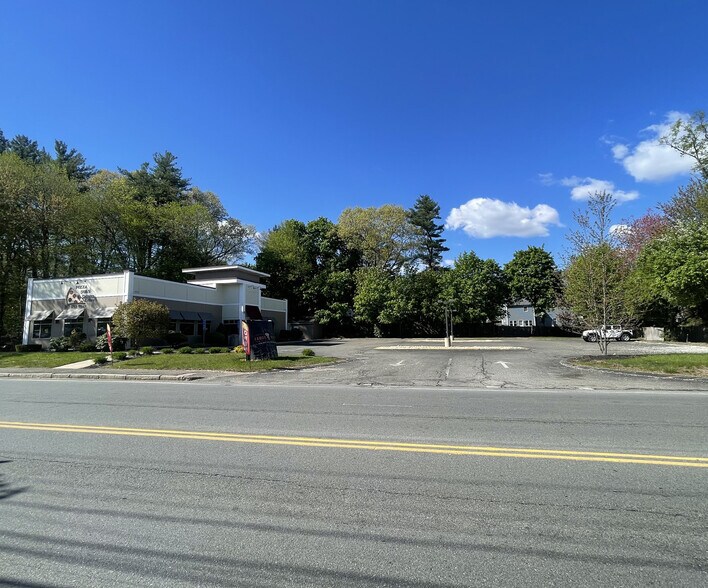 303 Grove St, Braintree, MA à vendre - Photo de l’immeuble – Image 2 sur 4